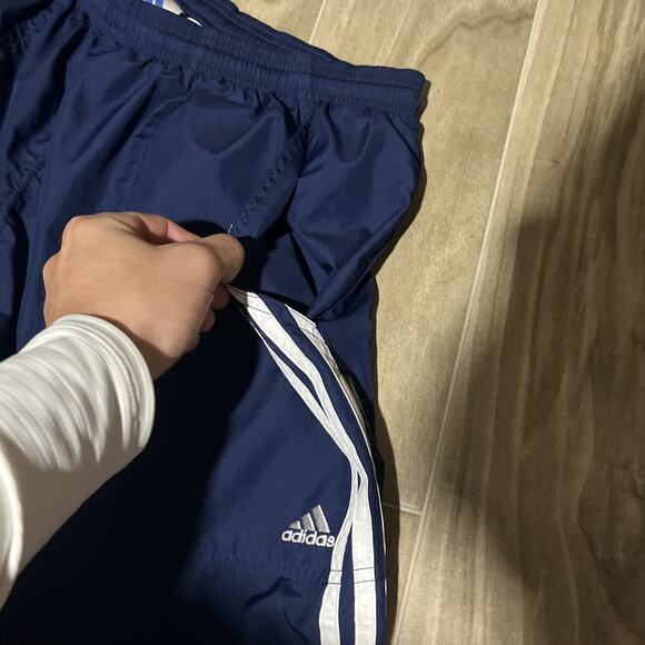 Vintage Adidas Mens Windbreaker Pants Size XL Navy Blue Mesh Lined Ankle Zip - Picture 5 of 14